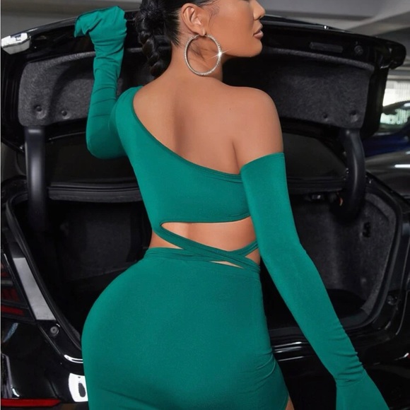 ONE SLEEVE | TWO PIECE SET - Picture 2 of 3